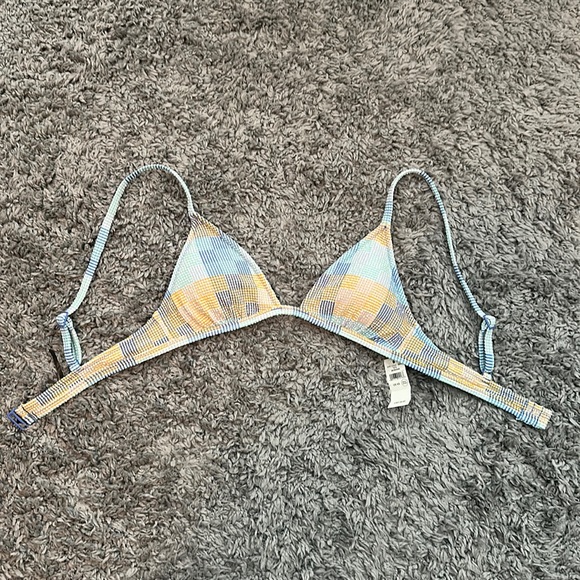 Aerie Patchwork Triangle Bikini Top XS New With Tags - Picture 3 of 3